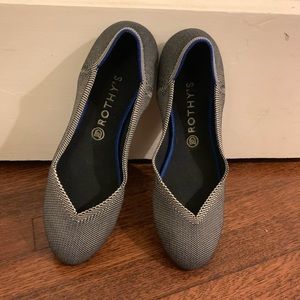 Almost New Rothy’s "The Flat” - Charcoal